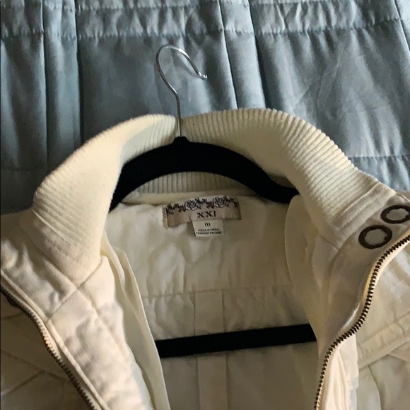 Cream Jacket - Picture 4 of 5
